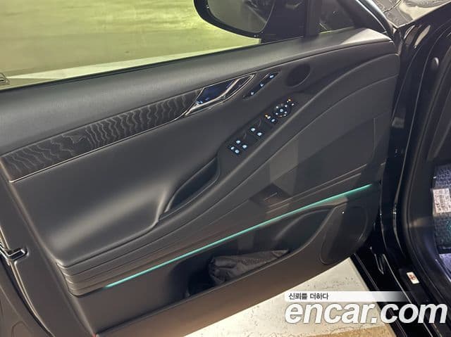 Genesis G80 (RG3) чёрный, 2026 все фото