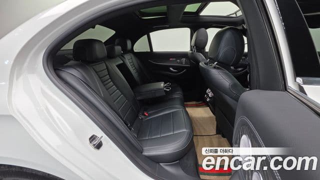 Mercedes-Benz E-класс W213 AMG Line, 2021 19