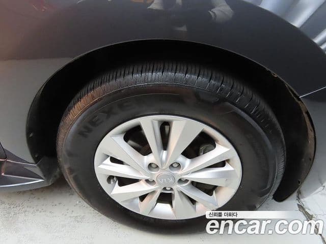 Kia All New Carnival 11인승 Deluxe, 2016 20