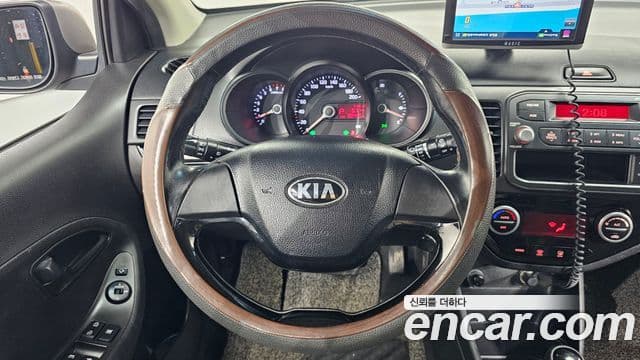 Kia All New Morning Deluxe, 2014 13