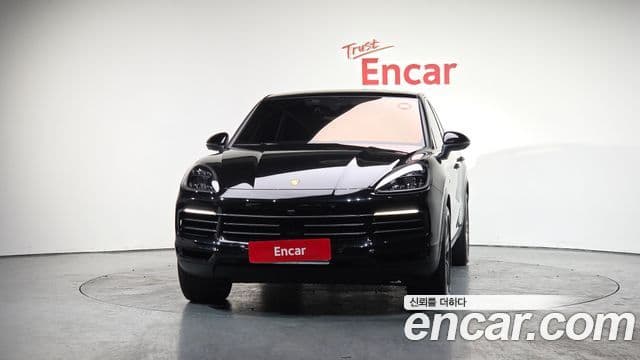 Porsche Cayenne (PO536) 3.0 E-гибрид купе Platinum Edition, 2023 3