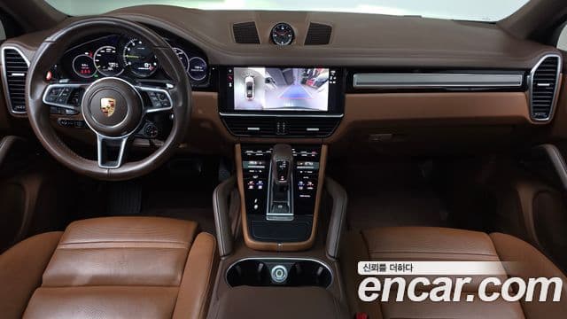 Porsche Cayenne (PO536) 3.0 E-гибрид купе Platinum Edition, 2023 7