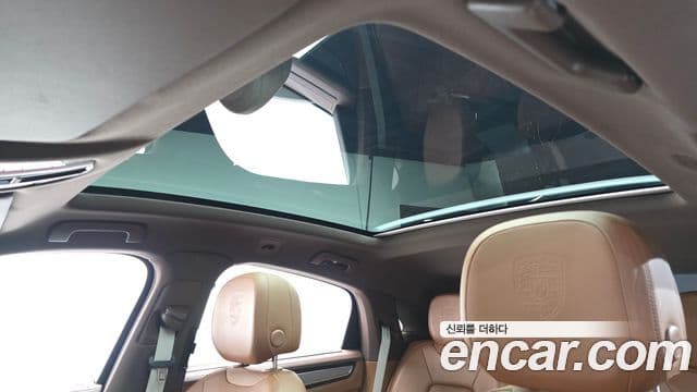 Porsche Cayenne (PO536) 3.0 E-гибрид купе Platinum Edition, 2023 18