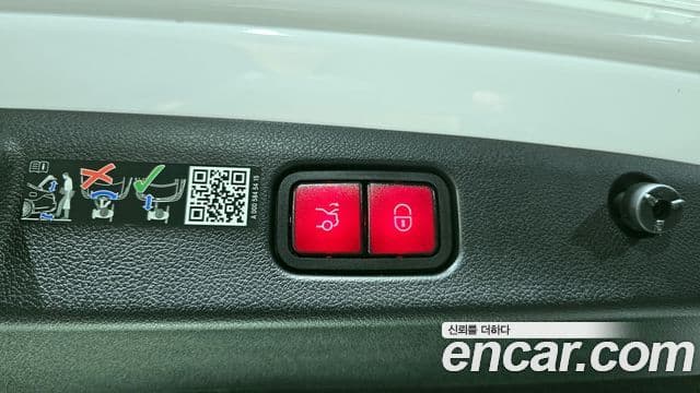 Mercedes-Benz E-класс W214 Avantgarde, 2024 17