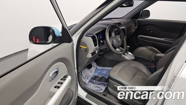 Kia Soul EV, 2015 3