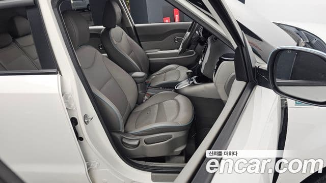 Kia Soul EV, 2015 16