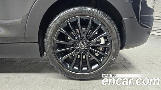 Mini Cooper 클럽맨 2세대, 2024 все фото