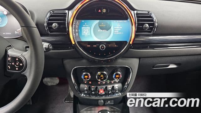 Mini Cooper 클럽맨 2세대, 2024 15