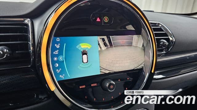 Mini Cooper 클럽맨 2세대, 2024 16