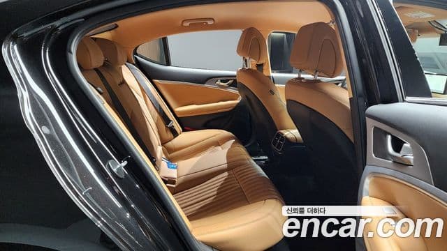 Genesis The / новый New G70, 2021 12