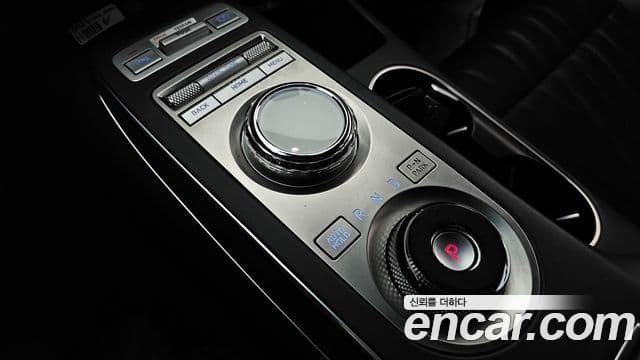 Genesis GV70, 2022 9