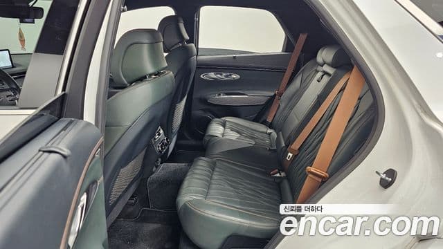 Genesis GV70, 2022 12