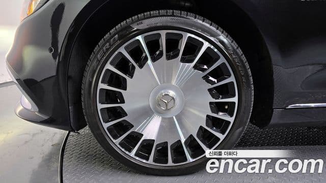 Mercedes-Benz S-класс W222 Maybach S560 4MATIC, 2019 11