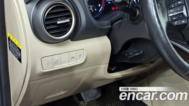 Hyundai Kona Premium, 2018 17