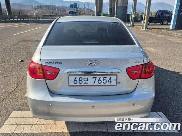 Hyundai Avante HD Premier, 2009 4