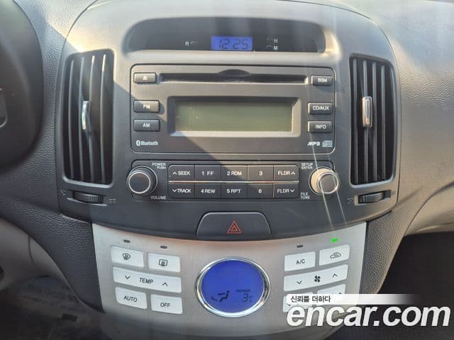 Hyundai Avante HD Premier, 2009 11