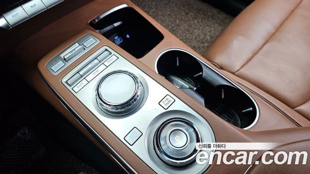 Genesis GV70, 2021 9