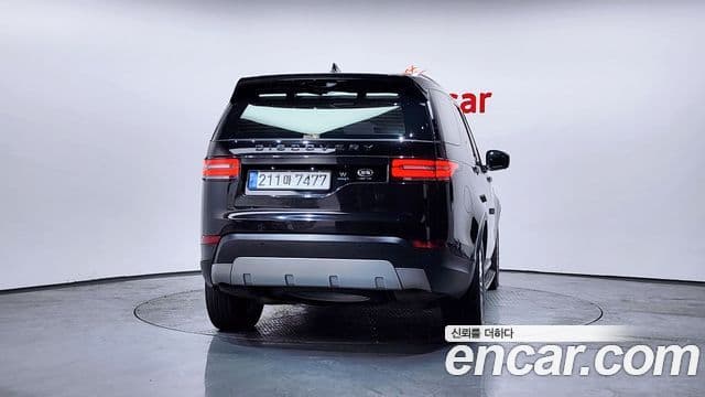 Land Rover Discovery 5 Luxury, 2018 3