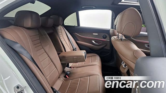 Mercedes-Benz E-класс W213 Exclusive, 2022 12