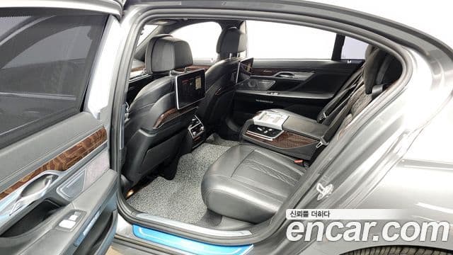 BMW 7시리즈 (G11) 750Li xDrive, 2018 11