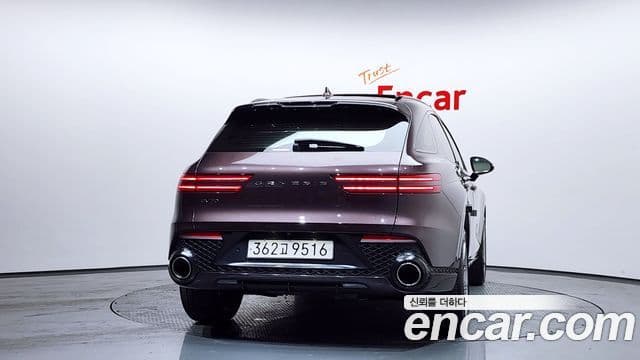 Genesis GV70, 2021 4