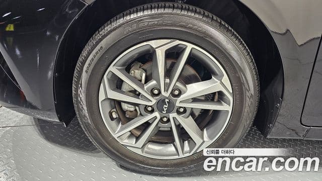 Kia The / новый New K3 2세대 Prestige, 2022 все фото