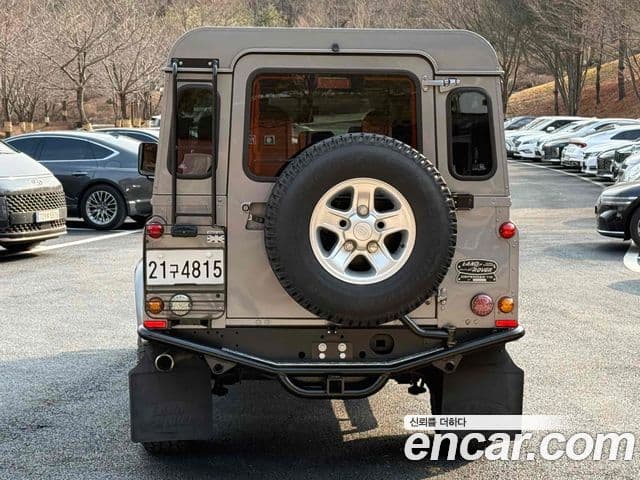 Land Rover Defender, 2012 3