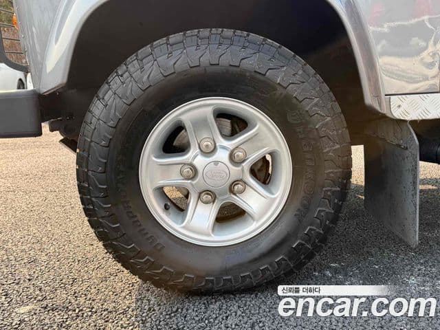 Land Rover Defender, 2012 6