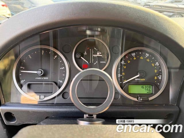 Land Rover Defender, 2012 8