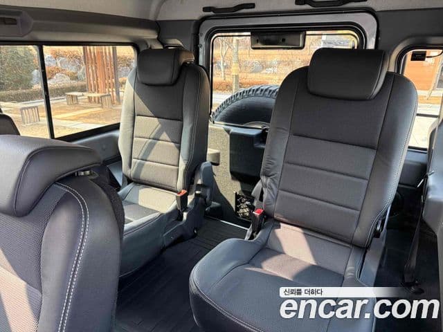 Land Rover Defender, 2012 16