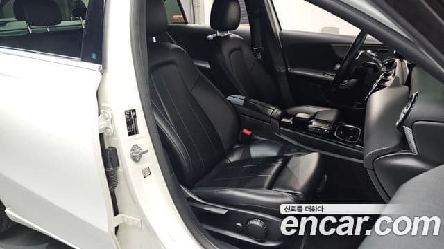 Mercedes-Benz A-класс W177 A220 хэтчбек, 2021 10