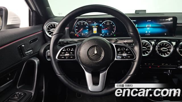 Mercedes-Benz A-класс W177 A220 хэтчбек, 2021 13