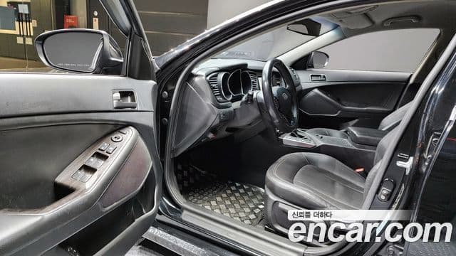 Kia K5 LPI Deluxe, 2011 11