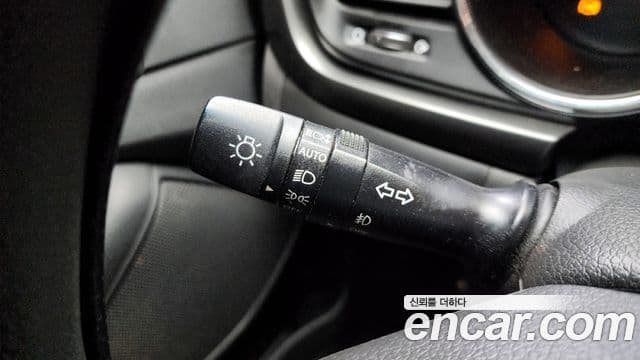 Kia K5 LPI Deluxe, 2011 13