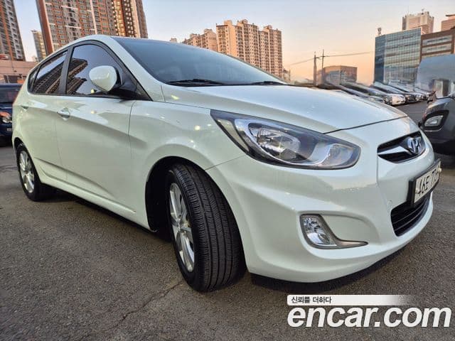 Hyundai Accent(новый кузов / новое поколение) Wit 1.6 GDI top, 2011 4