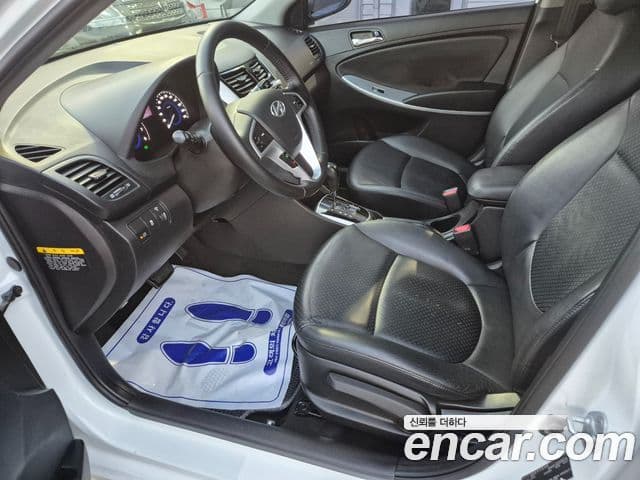 Hyundai Accent(новый кузов / новое поколение) Wit 1.6 GDI top, 2011 10