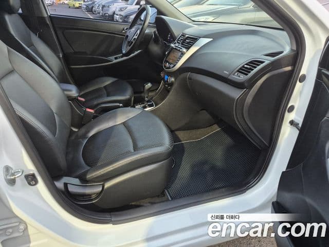 Hyundai Accent(новый кузов / новое поколение) Wit 1.6 GDI top, 2011 11