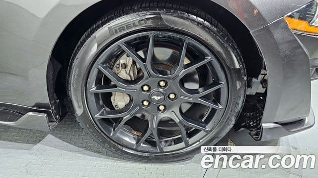 Ford Mustang кабриолет, 2020 все фото