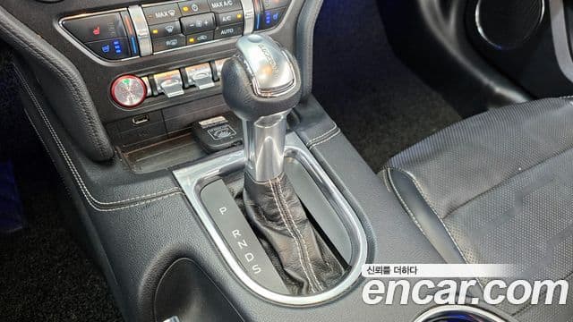 Ford Mustang кабриолет, 2020 9