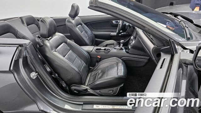 Ford Mustang кабриолет, 2020 12