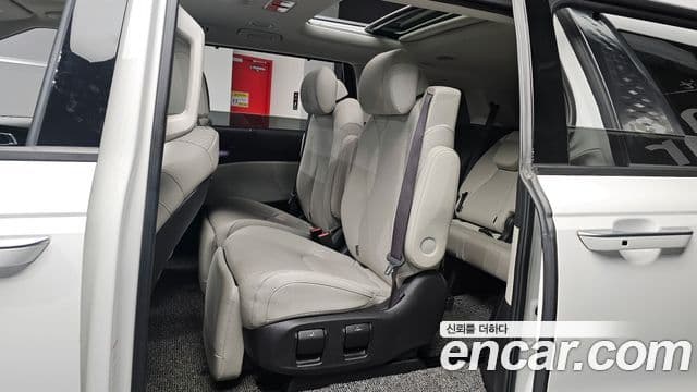 Kia Carnival 4세대 Signature, 2021 11