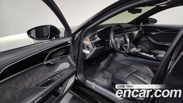 Audi A8 (D5) 55 TFSI Quattro LWB, 2021 10