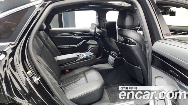 Audi A8 (D5) 55 TFSI Quattro LWB, 2021 12