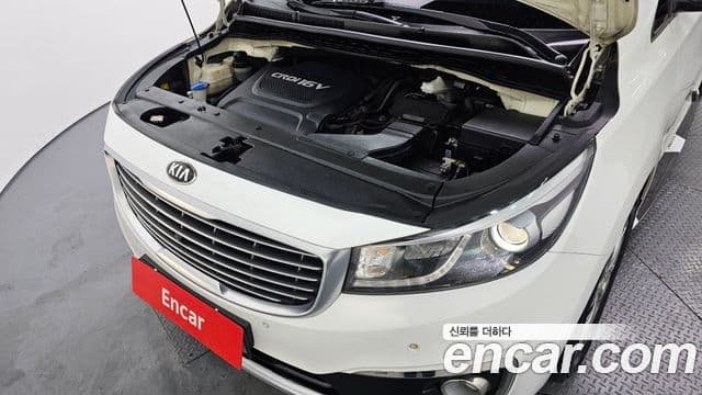 Kia All New Carnival Noblesse, 2016 6