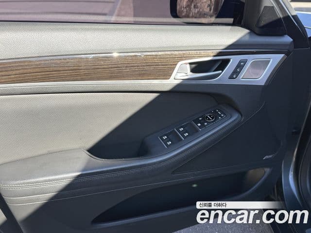 Genesis G80 Premium Luxury, 2017 17