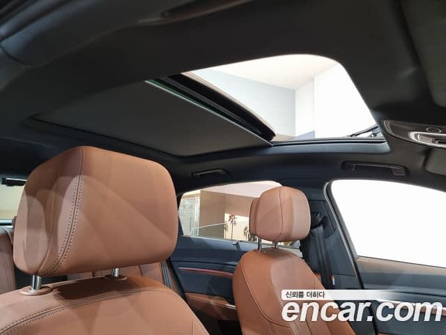 Audi Q8 e-Tron (GE) 55 Quattro Sportback, 2024 13