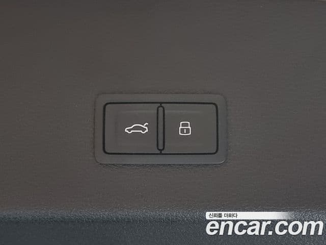 Audi Q8 e-Tron (GE) 55 Quattro Sportback, 2024 15