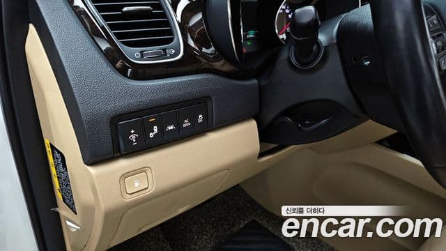 Kia The / новый New Carnival Special, 2020 16