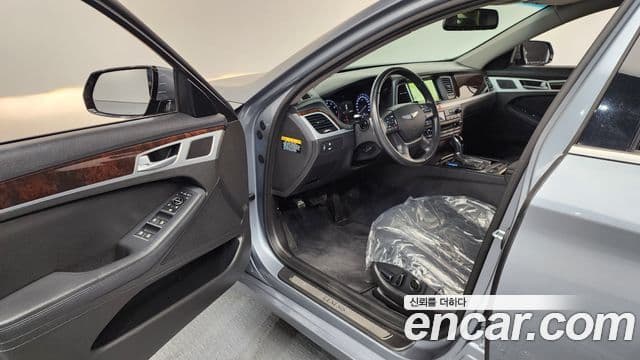 Hyundai Genesis DH Modern, 2015 10