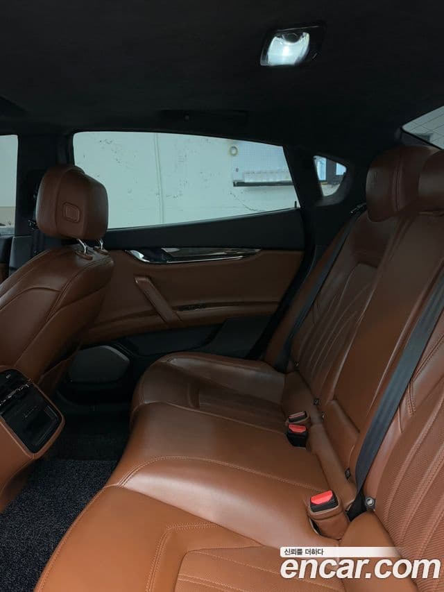 Maserati Quattroporte GTS 3.8 V8 GranSport, 2014 11